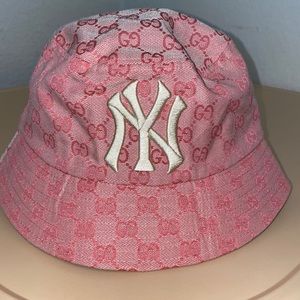 Pink GG x NY bucket hat
